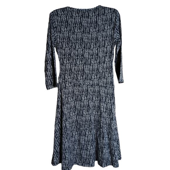 Garnet Hill Faux Wrap Career Midi Dress size Medium Navy and white - Picture 2 of 3
